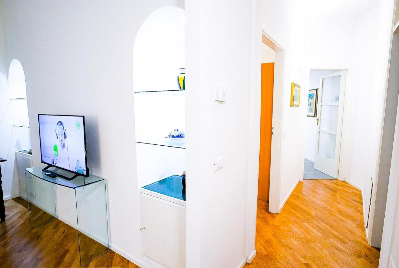 Acacia Firenze - Avocado Apartment Bagian luar foto